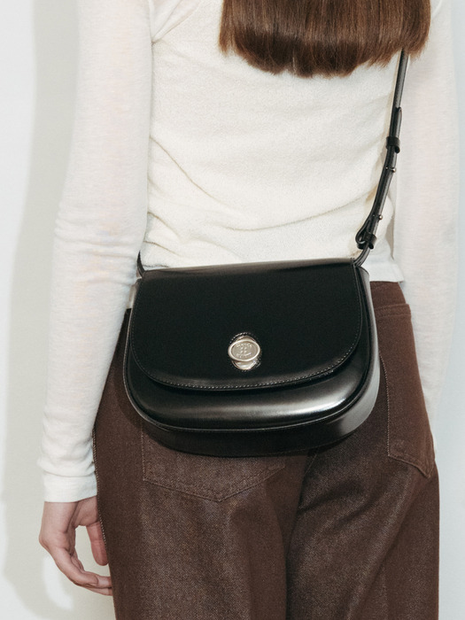 [단독] classic turn-lock button crossbag 3colors