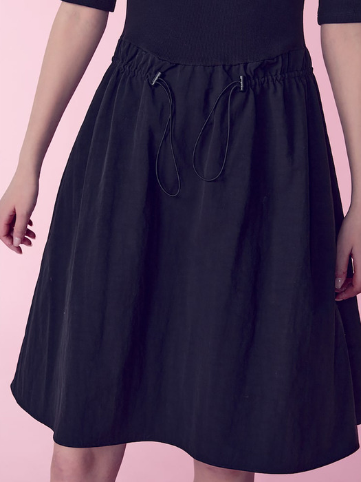 Jersey Patch Flared Midi Dress  Black (KE4271M025)