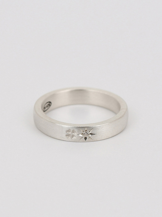 Clover slim cubic ring SW (925 silver)
