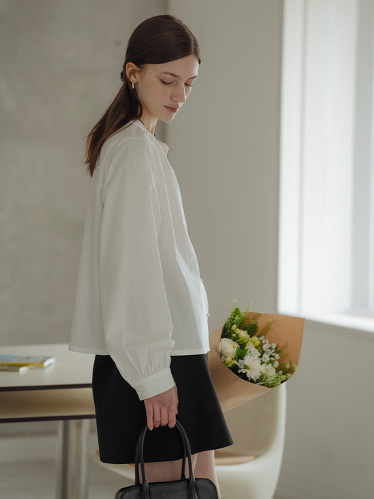 Pure cotton pearl button blouse_Ivory