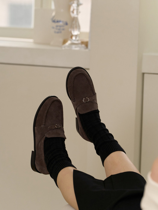 [단독]IS_251768_WRINKLE BUCKLE LOAFER ( 2COLORS )