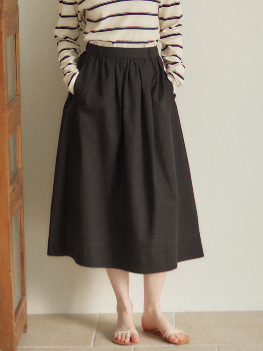 Pintuck Shirring Long Skirt - Black