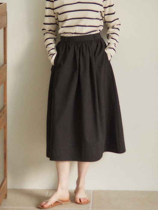 Pintuck Shirring Long Skirt - Black