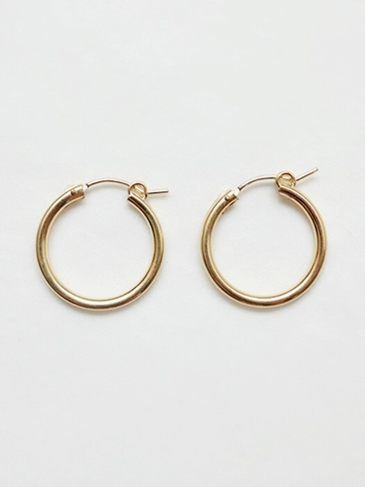 Goldfilled 22 Ring Earring
