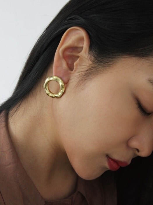 Curve ring earrings 