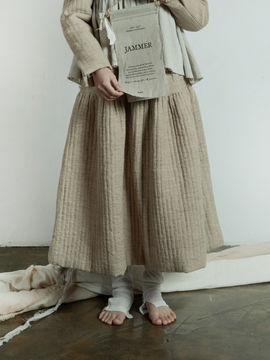 퀼티드 린넨 플레어 스커트 : Quilted linen flare skirt - Beige