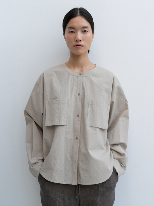 round shirt (beige)