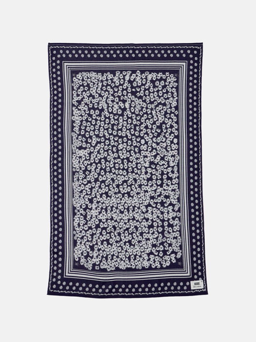 LEELEE Pattern Printed Blanket Navy