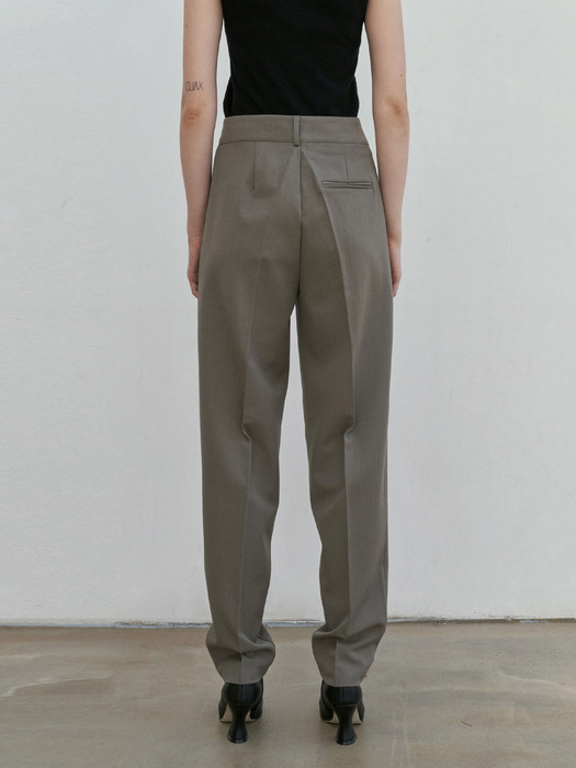 TAPERED SET-UP LONG SLACKS_KHAKI