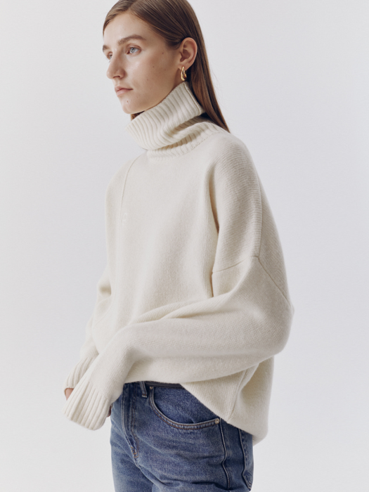 UNISEX LINKED TURTLENECK WOOL SWEATER CREAM_UDSW0F111CR