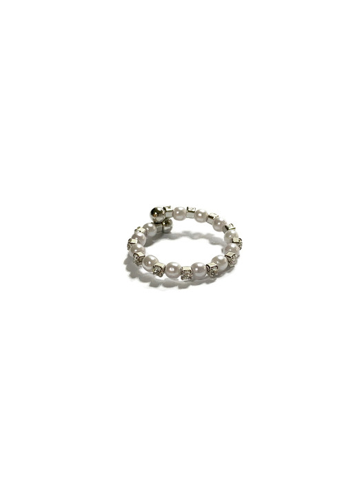 Cubic & Pearl Ring