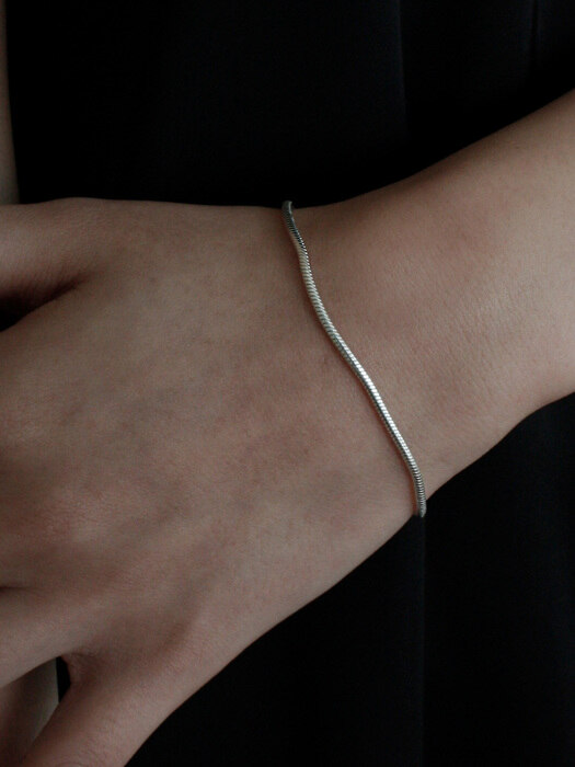 line chain Bracelet