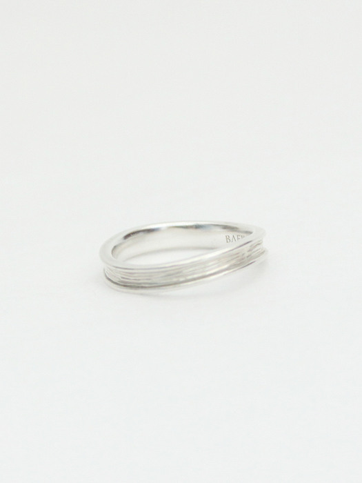 Seed Curve Ring