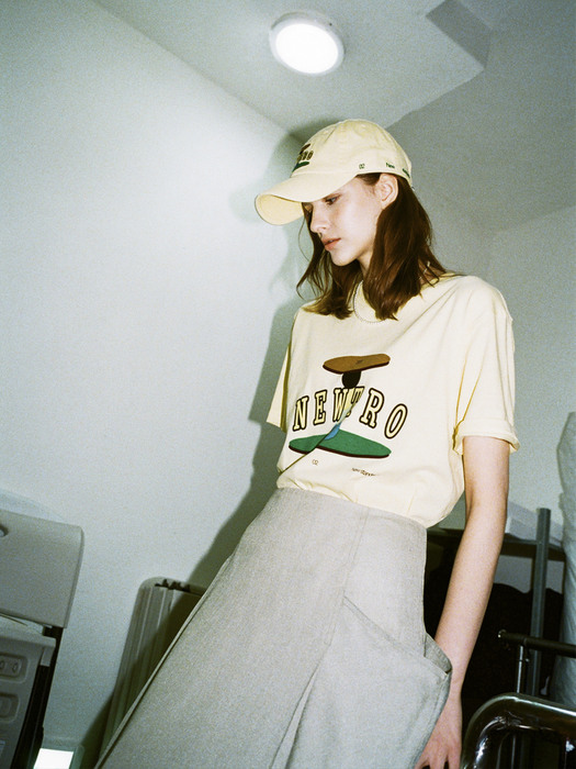 [EXCLUSIVE] Newtro Table T-Shirt, Butter