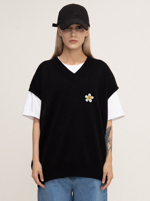 [UNISEX]플라워도트 자수 니트 베스트_블랙