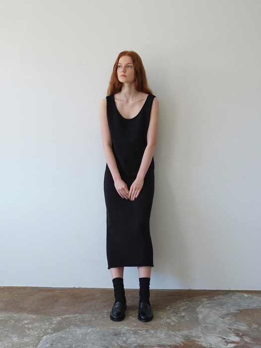 Wool knit long dress / Black