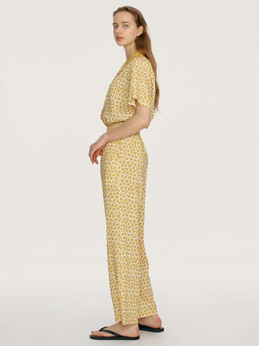 [SET]ULEHAWA Notched collar shirt + Bending wide pants (Yellow flower)