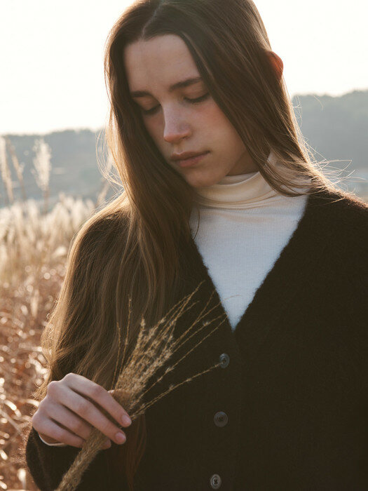 [EXCLUSIVE] Volume alpaca cardigan (Brown)