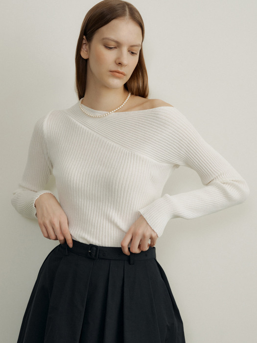 23SS ONE SHOULDER KNIT (IVORY)
