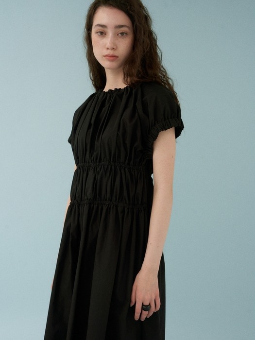 Wave Shirring Cotton Dress [Black]