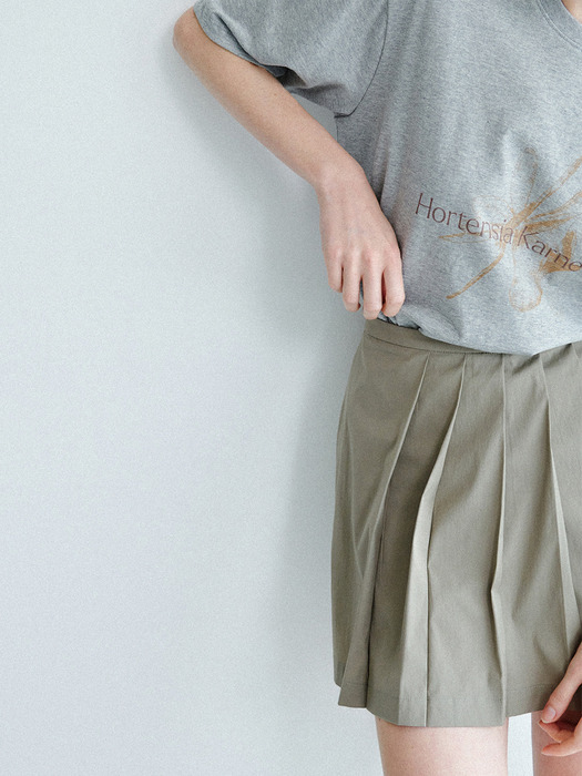 Rhea Pleats Skirts (Khaki)
