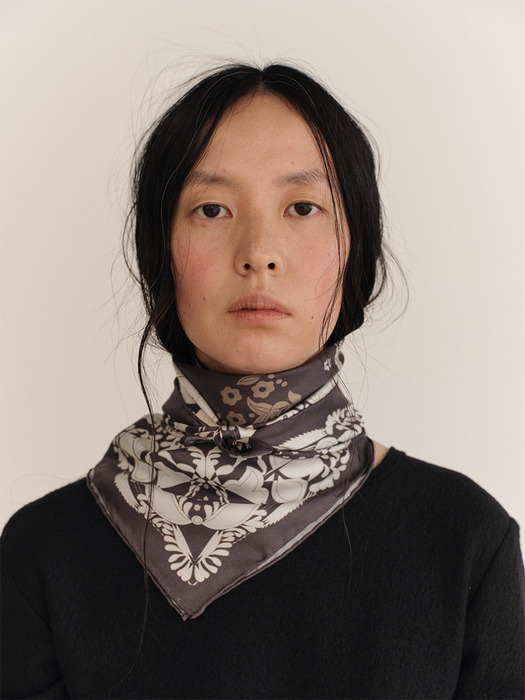 BLOSSOM SILK SCARVES (MELANGE GREY)