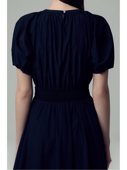 (PW2E4WOP404WBK) 퍼프 슬리브 스모킹 드레스