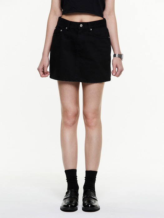 127  2024 BLACK SKIRT