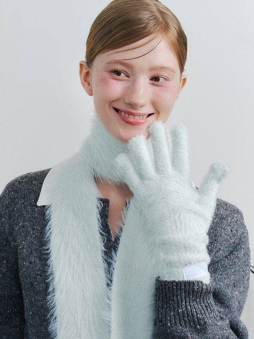 soft fuzzy finger hole gloves_3 colors