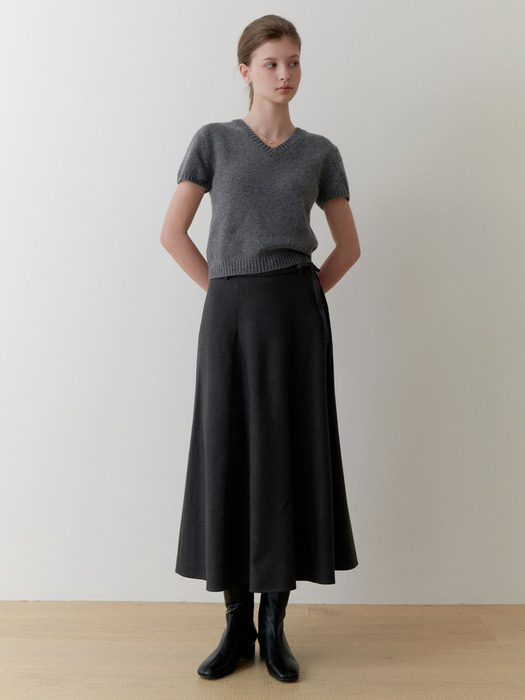 Lavender wool skirt (charcoal)