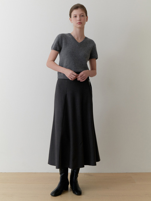 Lavender wool skirt (charcoal)