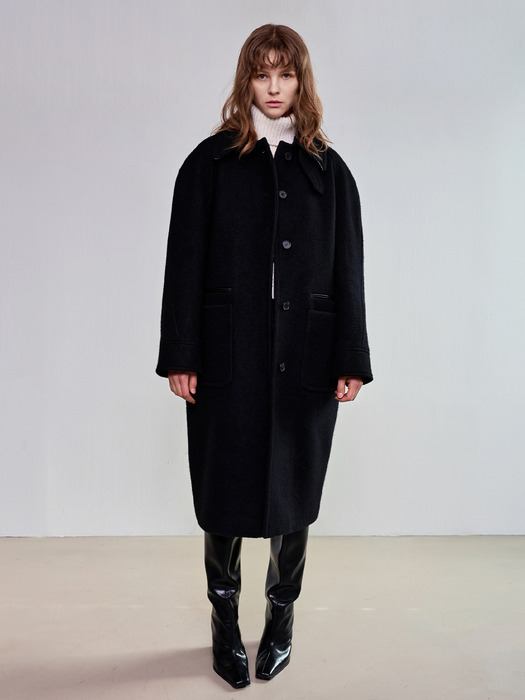 Volume Sleeve Oversized-Fit Quilting Coat _ Black