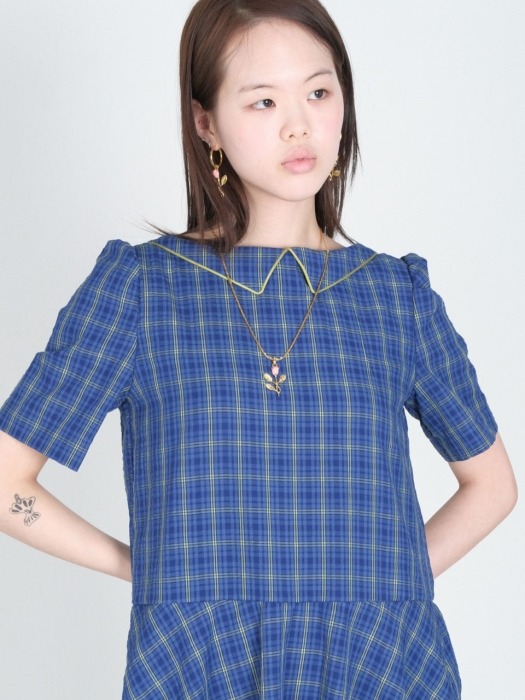 CHECK BACK COLLAR DRESS