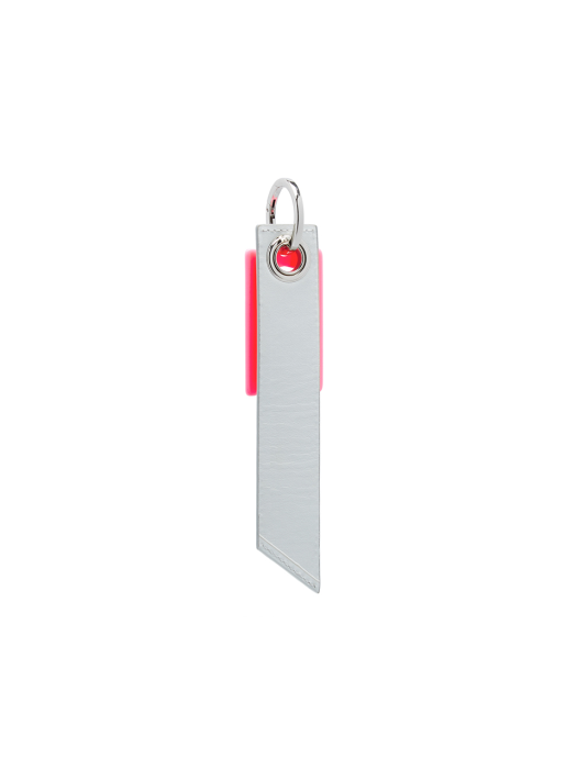 razor vunque flag Charm _ Pink