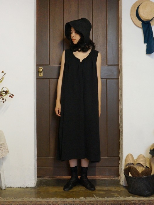 에일린 린넨 드레스 : Eileen linen dress - black