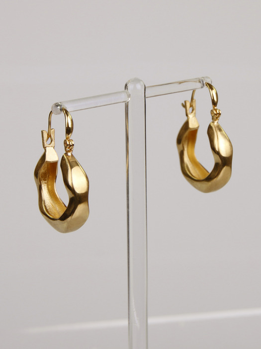 Rippling Mini Hoop Earrings (gold)