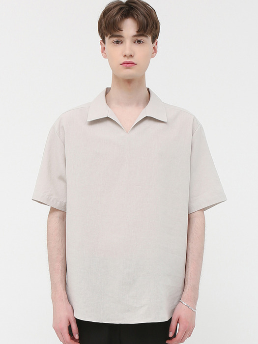 SLIT OPEN COLLAR LINEN HALF-SHIRT [LIGHT BEIGE]