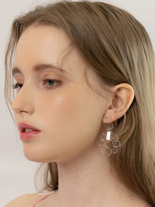 Acrylic flower earrings