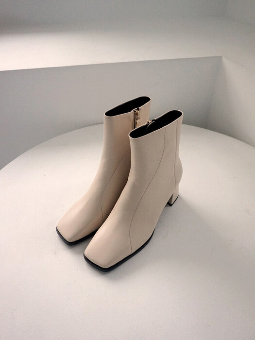 Loe Ankle Boots / 3color