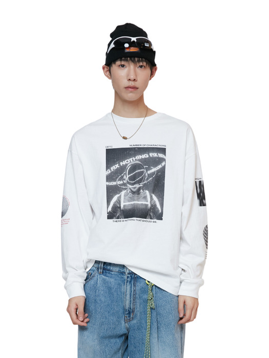 GALAXY GRAPHIC LONG SLEEVE T(WHITE)