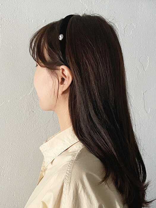 Vintage Mood Cameo Velvet Slim HairBand [Black] 카메오 벨벳 슬림 헤어밴드 머리띠