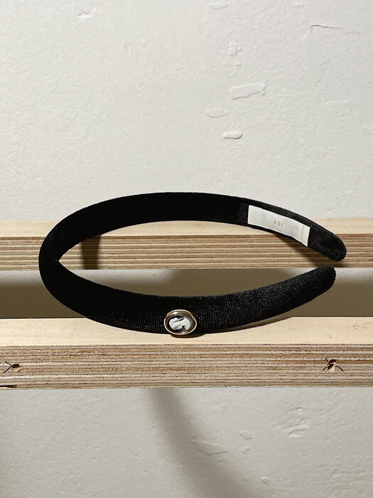 Vintage Mood Cameo Velvet Slim HairBand [Black] 카메오 벨벳 슬림 헤어밴드 머리띠