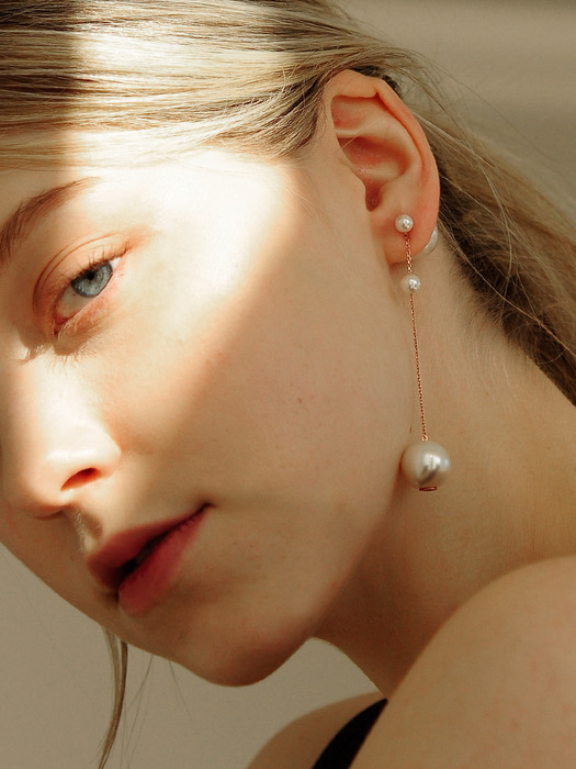 domini pearl earring