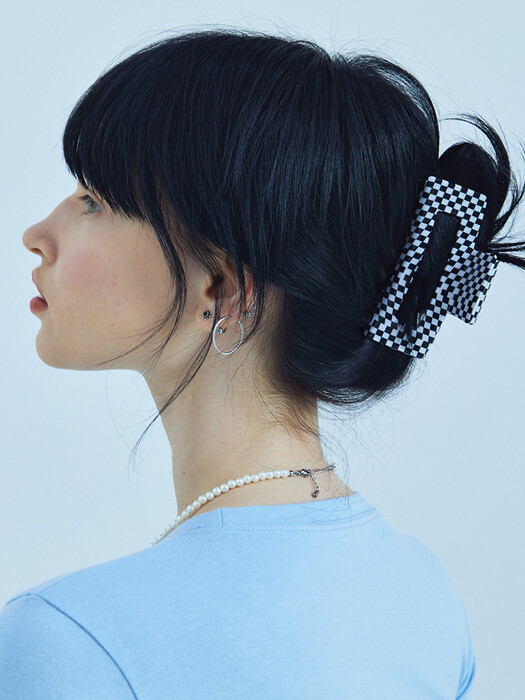 CHECKERBOARD HAIR CLAW_BLACK