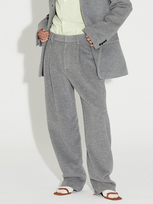 ONE-TUCK WOOL PANTS GRAY