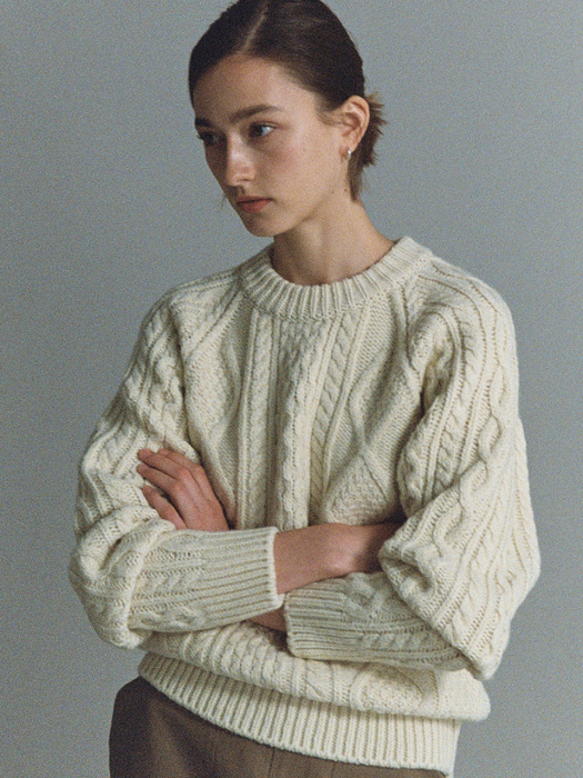 Wool Blend Cable Knit (Ivory)