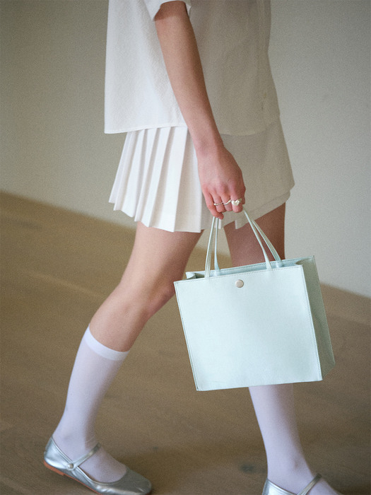 LADY GLOSSY SATIN TOTE (MINT)