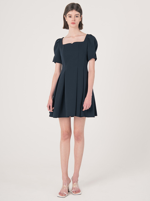 WED_French hepburn black dress