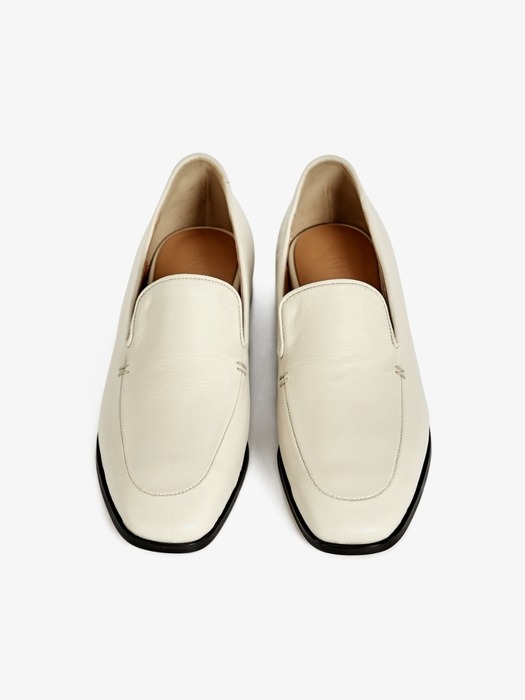 25mm Enzo Soft Leather Loafers (Ivory)