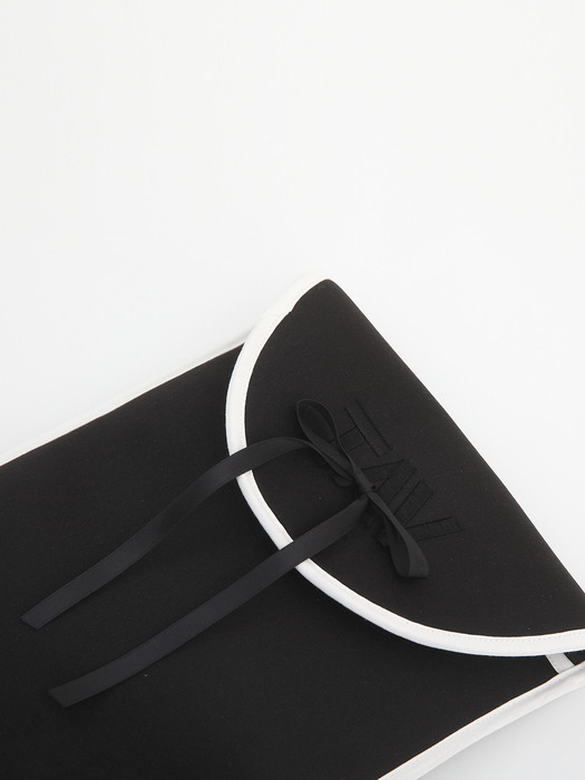 TAV Signature IPAD Pouch